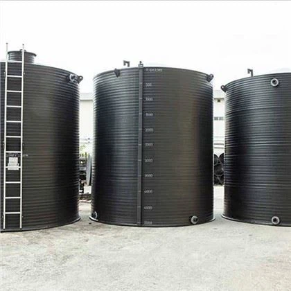 Spiralno ranjeni plastični spremnik